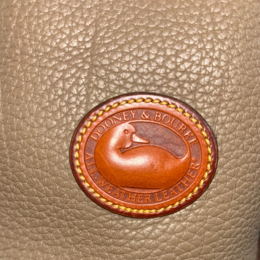 Dooney & Bourke Vintage Dillen Drawstring Bag - Picture 2 of 9